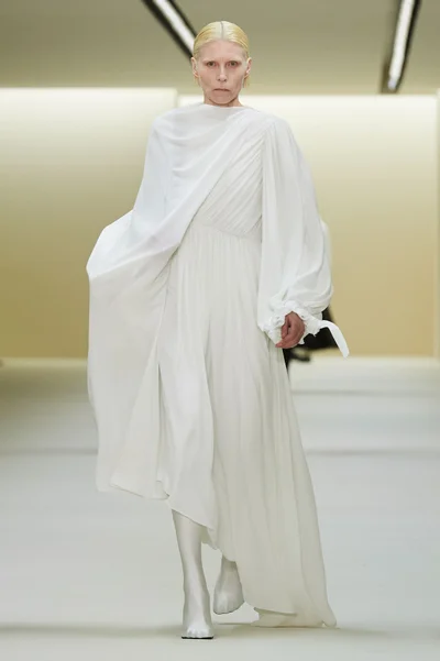 Look 23